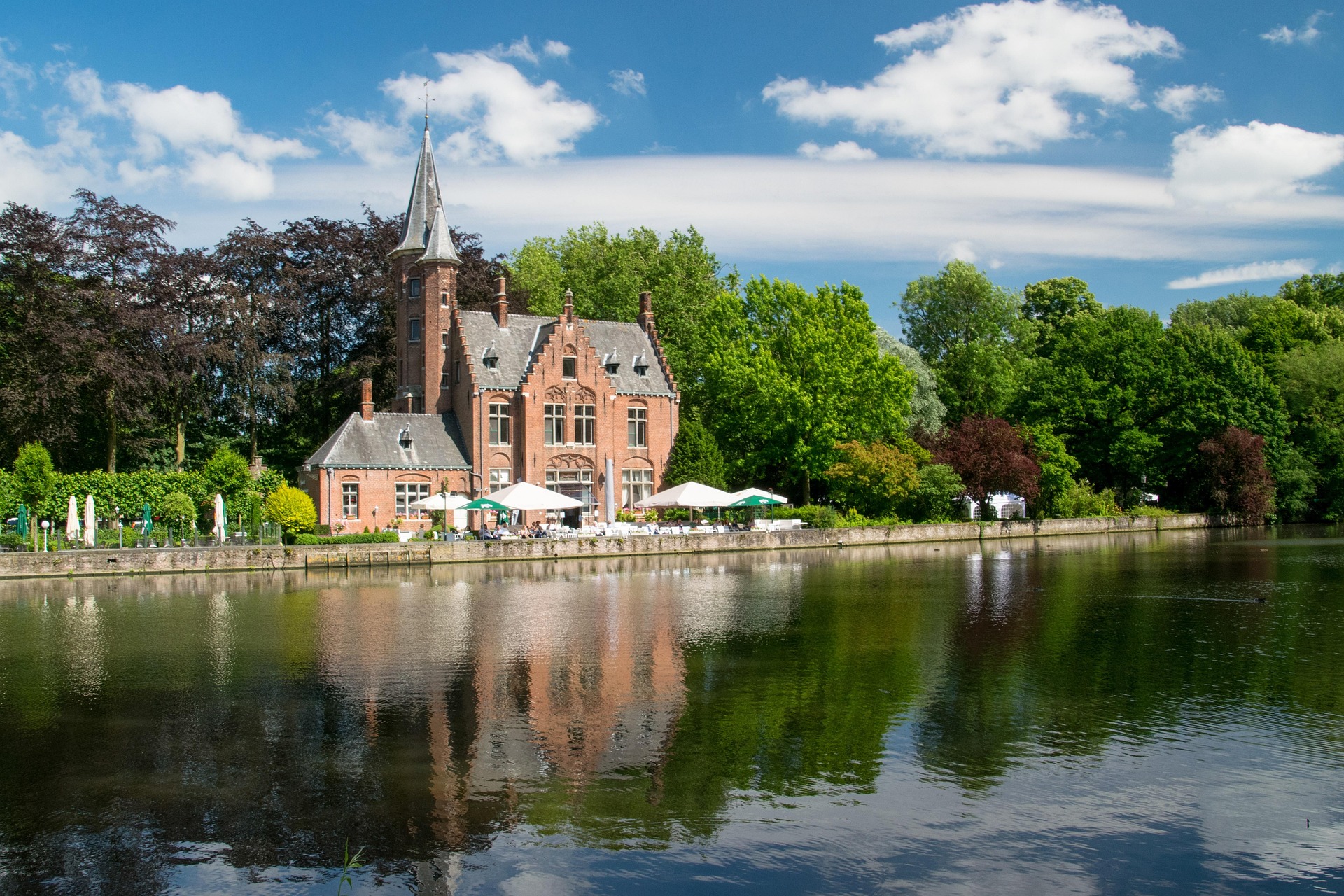 Minnewater Lake Walk in Bruges